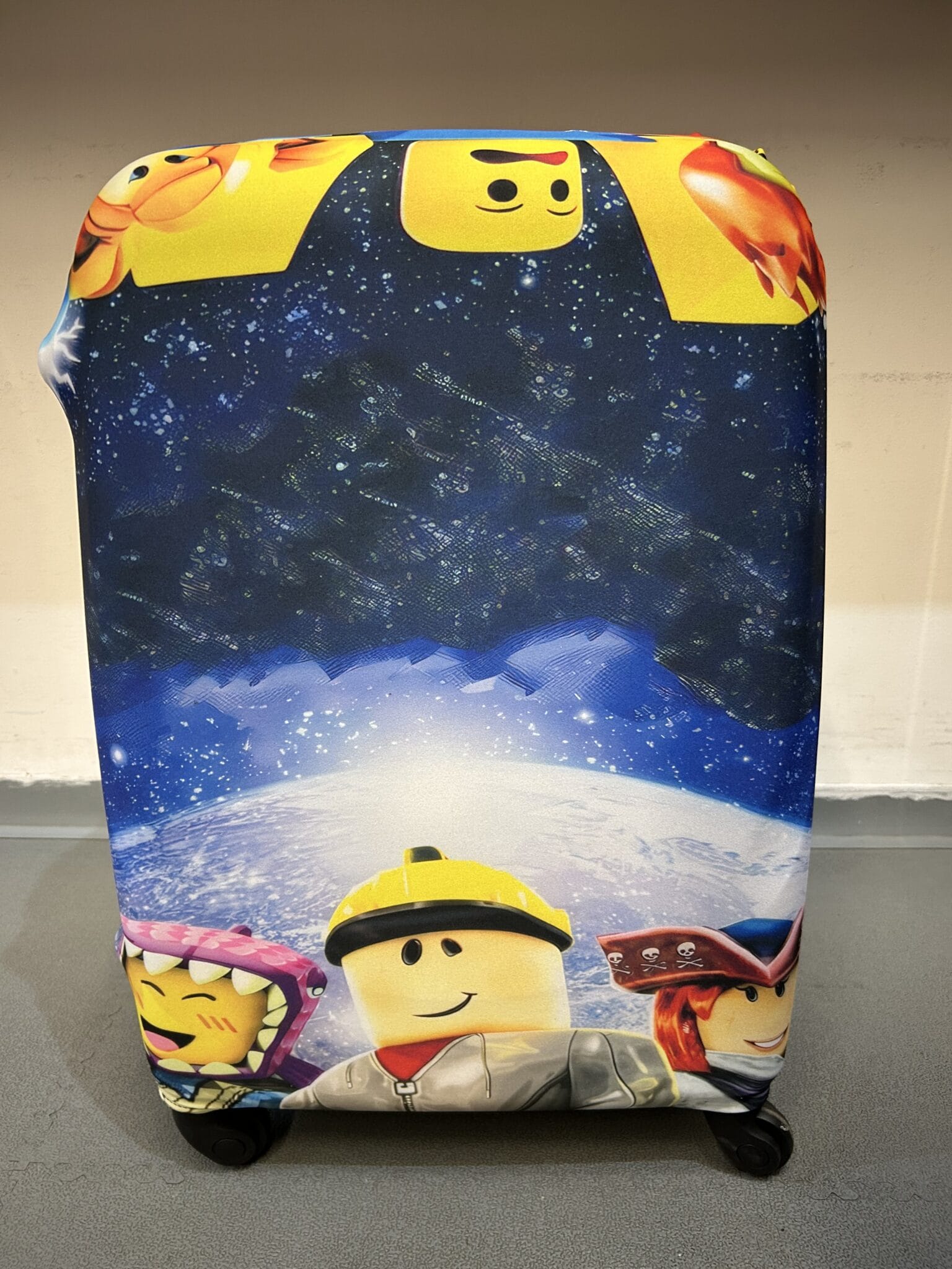 Pokrowiec na dużą walizkę – wzór LEGO